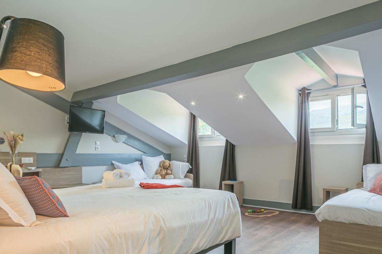 Hotel Du Pont Ascain Bagian luar foto